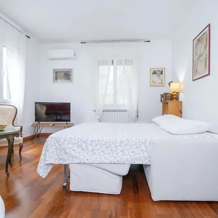 Appartement With Free Parking Easy Access To Venice *