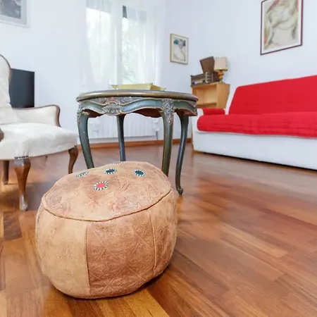 With Free Parking Easy Access To Venice *
