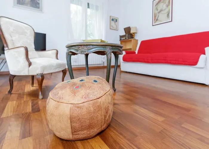 With Free Parking Easy Access To Venice *