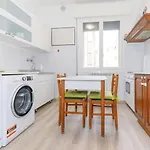 With Free Parking Easy Access To Venice Appartement
