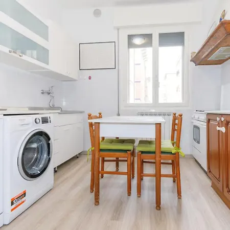 With Free Parking Easy Access To Venice Apartmán